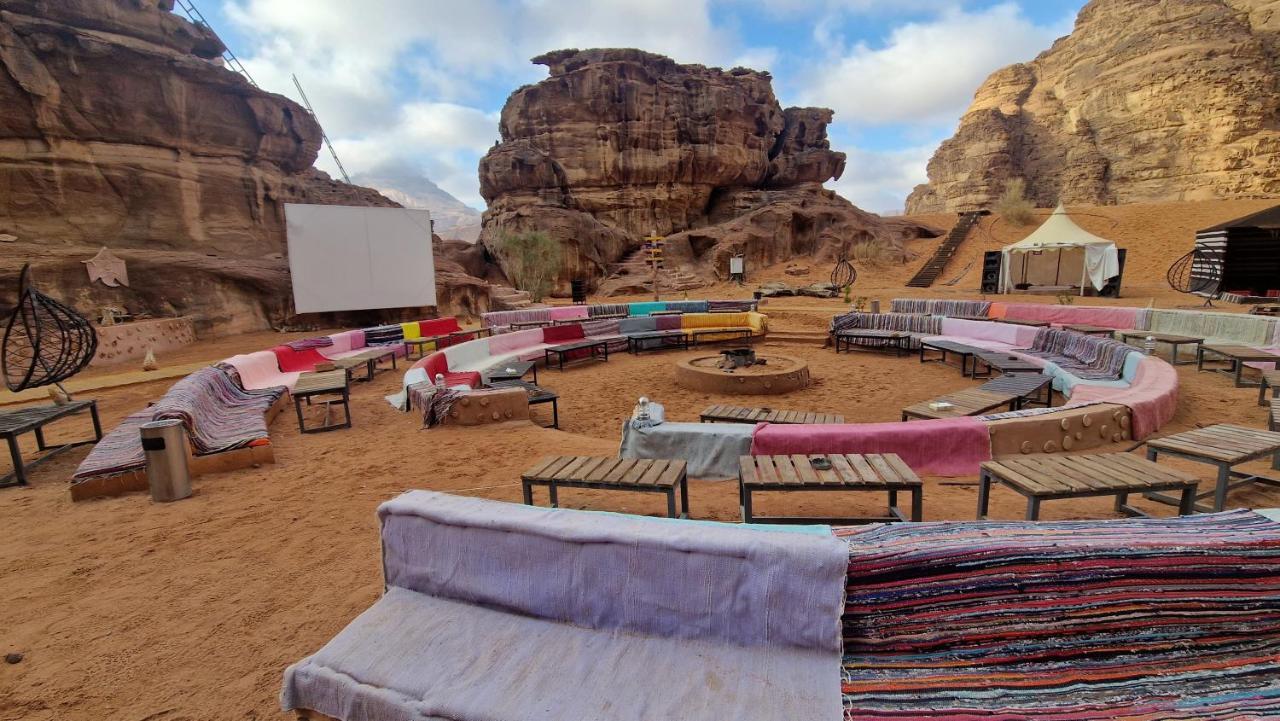 فندق وادي رمفي  Aladdin Camp المظهر الخارجي الصورة